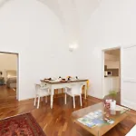 San Matteo House *